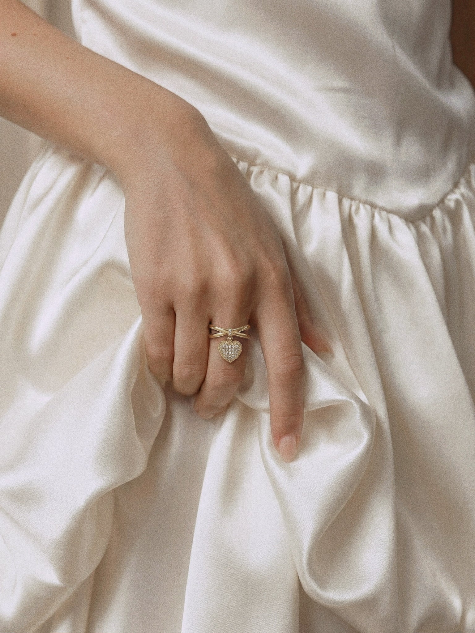 Buzzing Heart Garden Collection