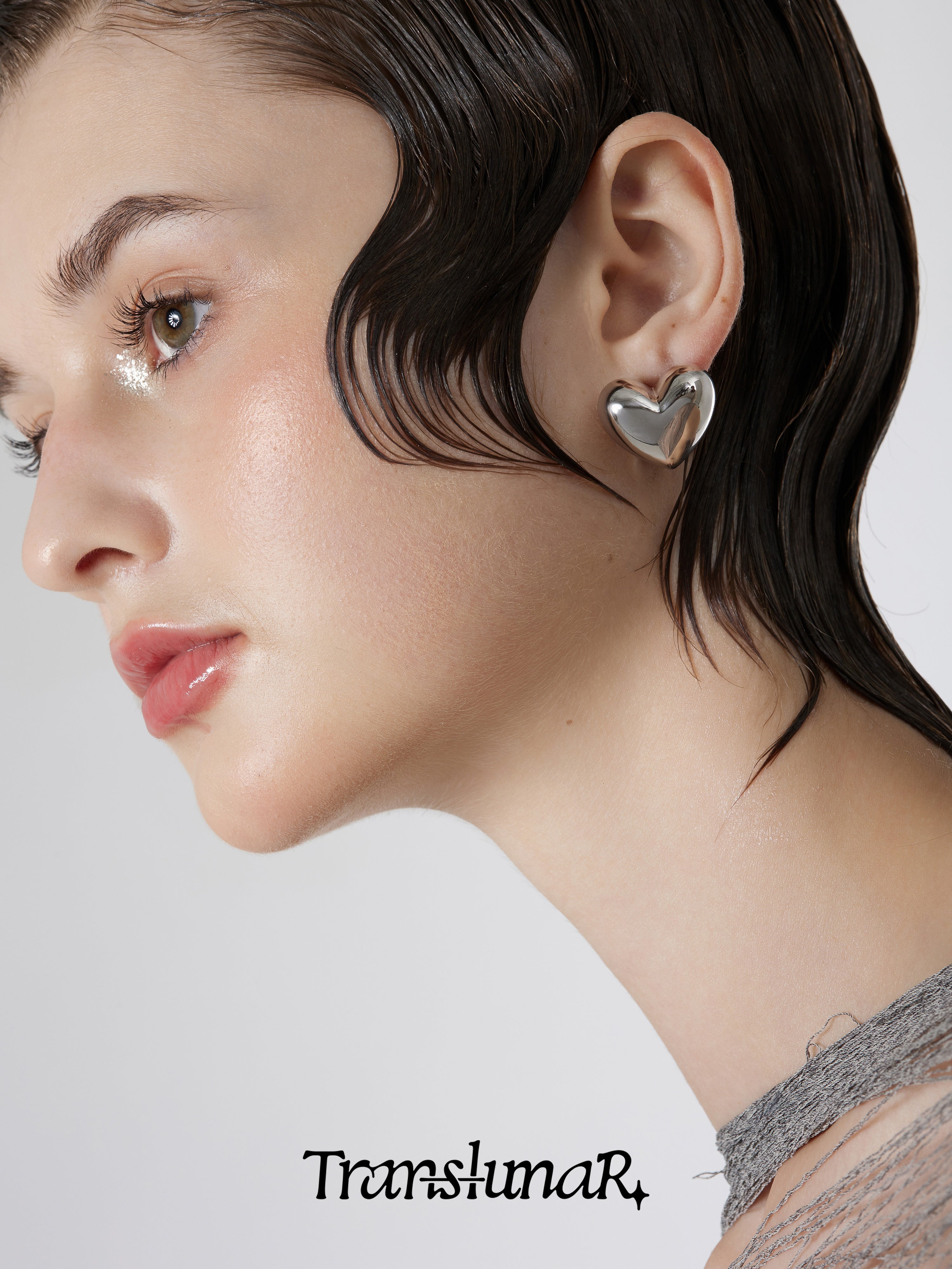 Diana Sculpted Heart Earrings